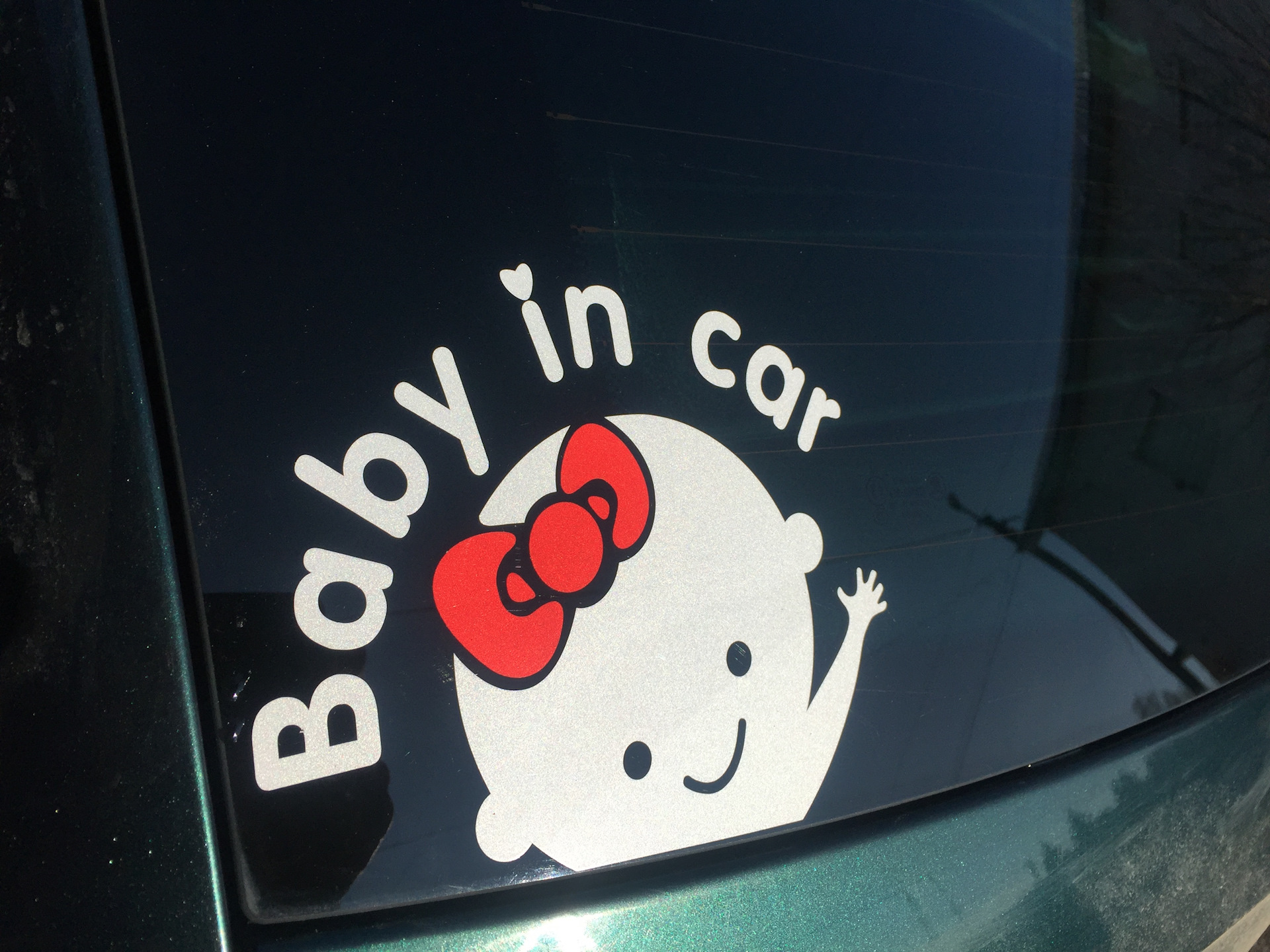 Наклейка в автомобиль Baby in car 3M girl
