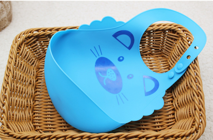 Силиконовый слюнявчик с карманом Kiddy Голубой Котик 02677