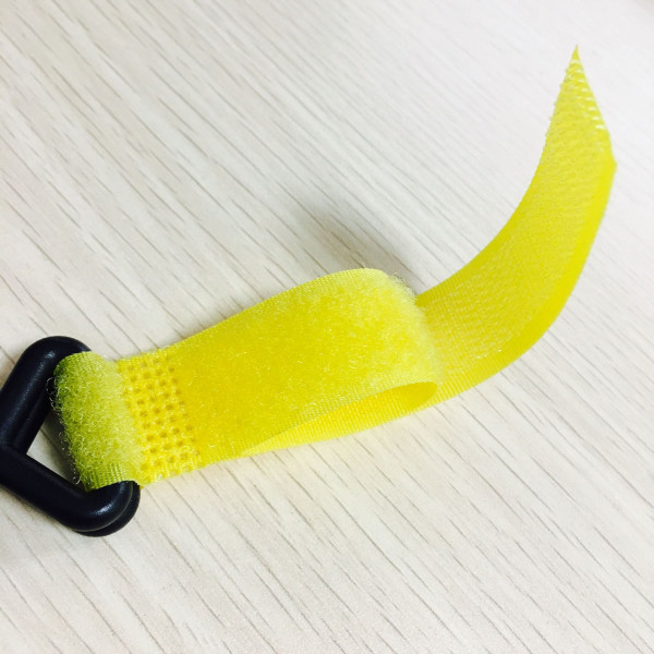 Вспомогательный двойной крючок на коляску Little bean DK110Y Желтый ремешок